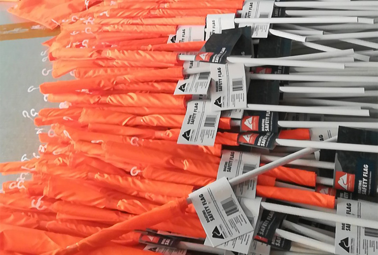 Gahumi Case-walmart custom suction cup flag-03.jpg